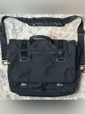 Tumi Black Laptop Messenger Bag with Shoulder Strap